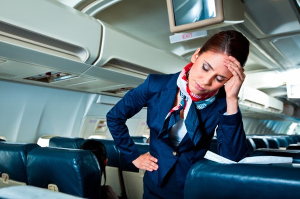 Nữ tiếp viên hàng không tiết lộ nỗi khổ tâm trong nghề ít ai biết, có thể bị hỏi thăm quanh năm - Ảnh 3.