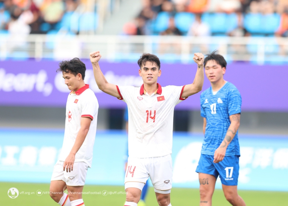 Asiad 2022: Lập cú đúp cho U23 Việt Nam, ngôi sao nhà bầu Đức tiến gần cột mốc lịch sử - Ảnh 3.