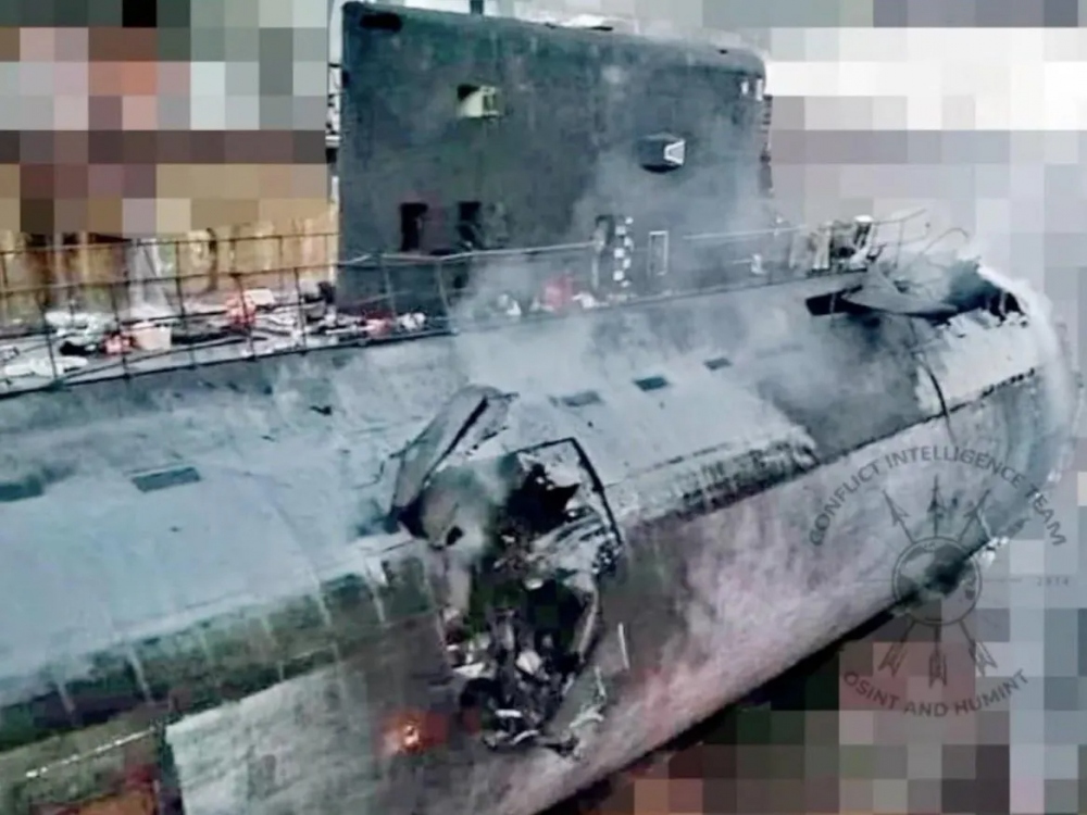 Cách thức tên lửa Ukraine tấn công tàu ngầm Nga - Ảnh 1.