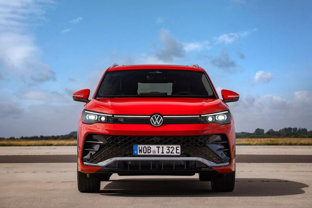 Volkswagen Tiguan 2024 ra mắt với nội thất như xe sang, chạy 100 km không cần xăng - Ảnh 3.