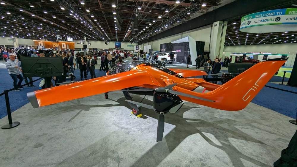 Ô tô bay Air One Quadcopter dự kiến sẽ có mặt trên thị trường vào cuối năm 2024 - Ảnh 3.