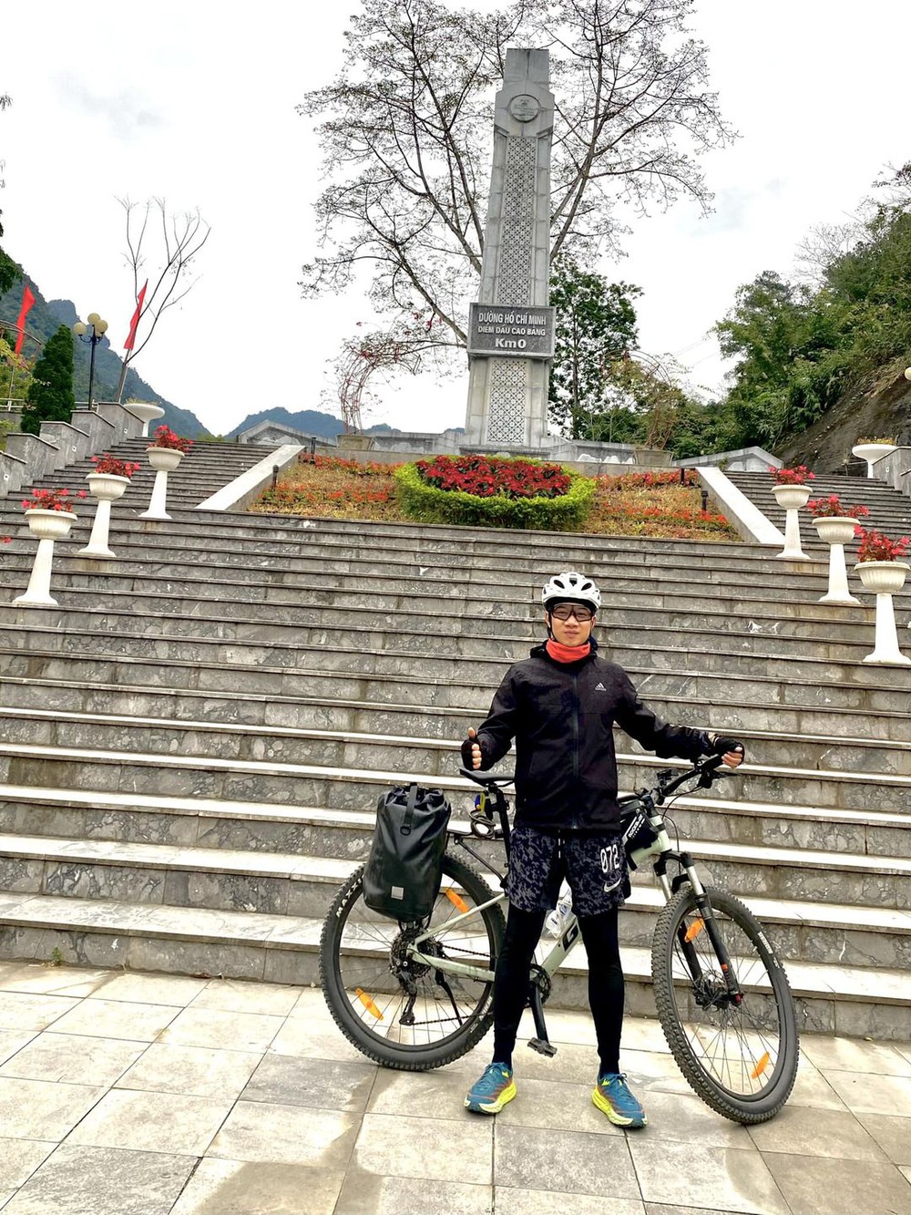 Phát hiện mắc ung thư, chàng Đại uý vực dậy bằng chuyến đạp xe xuyên Việt, đạt nhiều thành tích đáng nể - Ảnh 6.