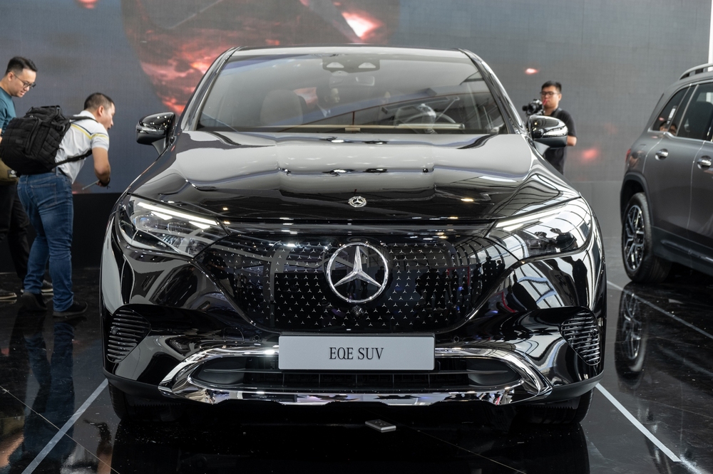 Chi tiết Mercedes-Benz EQE SUV giá từ 3,999 tỷ tại Việt Nam: Nhiều trang bị như EQS, đầy pin đủ chạy TP.HCM - Phú Yên - Ảnh 3.