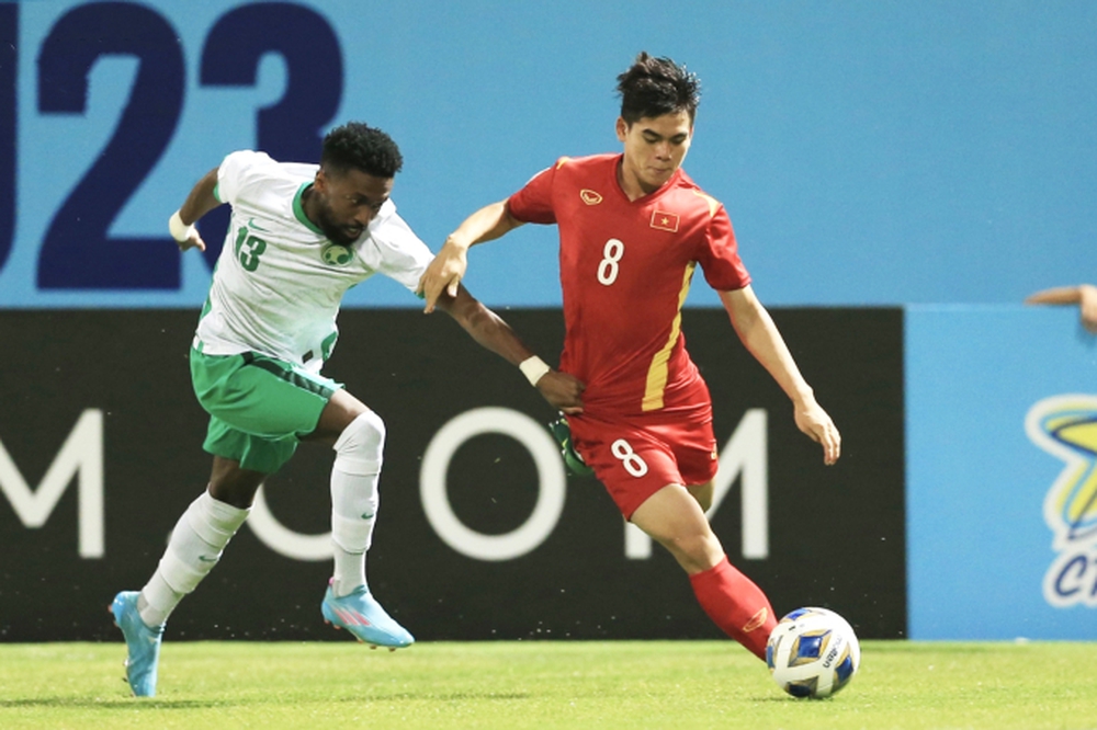 Từng chơi “rực lửa” trước U23 Saudi Arabia, U23 Việt Nam lúc này vẫn khiến HLV Hoàng Anh Tuấn “đau đầu” suy ngẫm - Ảnh 1.