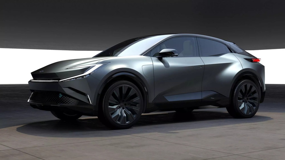 Toyota hé lộ SUV điện mới, kỳ vọng tầm vận hành vượt 500km nếu không muốn ‘giẫm lên vết xe đổ’