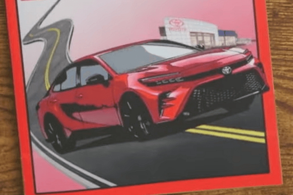 Dân mạng soi ra Camry đời mới trong quảng cáo, Toyota vội gỡ và lên tiếng - Ảnh 2.