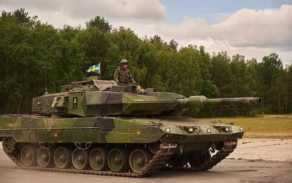 Xe tăng Stridsvagn 122 của Thụy Điển bộc lộ nhược điểm lớn - Ảnh 1.