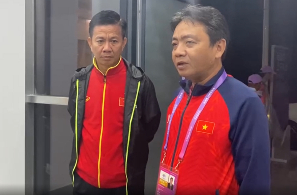 Ẩn sau lời trần tình của HLV Hoàng Anh Tuấn, là sự thật phũ phàng với U23 Việt Nam và cả V.League