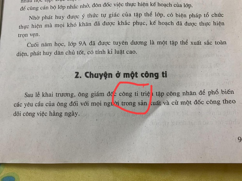 Phụ huynh bóc phốt sách giáo khoa viết sai lỗi chính tả, giáo viên nói gì? - Ảnh 1.