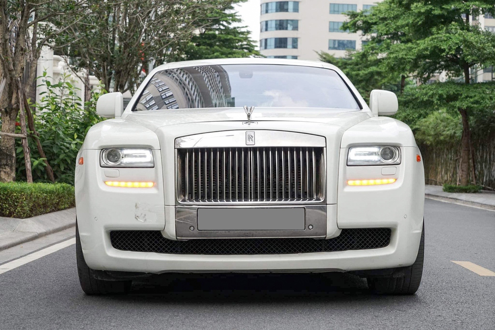 Rolls-Royce Ghost đỉnh cao của nhà giàu Việt một thời bán lại chỉ 5,8 tỷ, ngang Mercedes-Benz S-Class đập hộp - Ảnh 4.