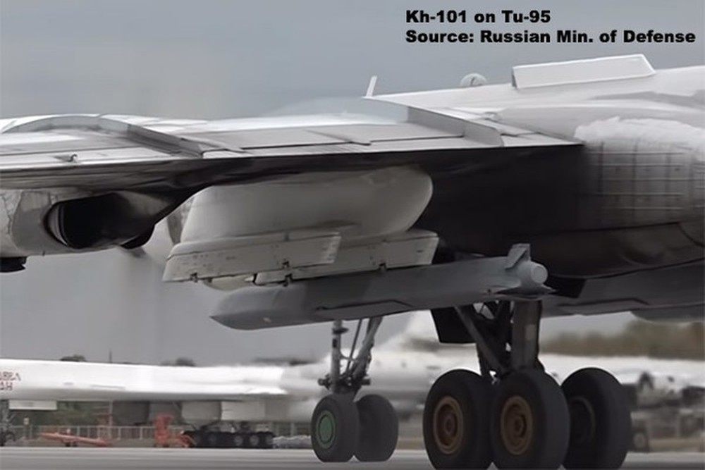 Ukraine bắt đầu phát triển tên lửa hành trình tương tự Kh-101 - Ảnh 1.