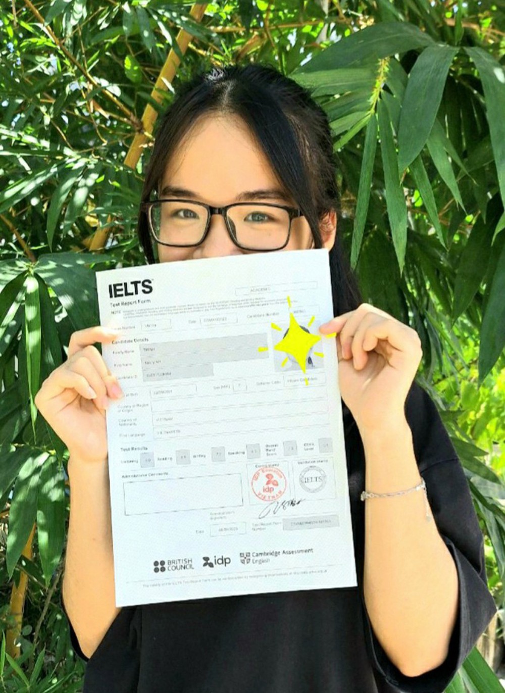 Nữ sinh trường huyện ở Thanh Hóa đạt IELTS 7.5 nhờ tự học - Ảnh 1.
