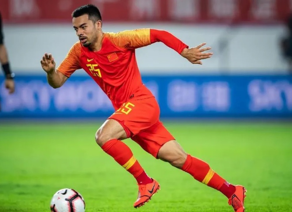 Báo Trung Quốc mơ đội nhà thắng tuyển Việt Nam nhờ sự bổ sung của ngôi sao nhập tịch - Ảnh 1.