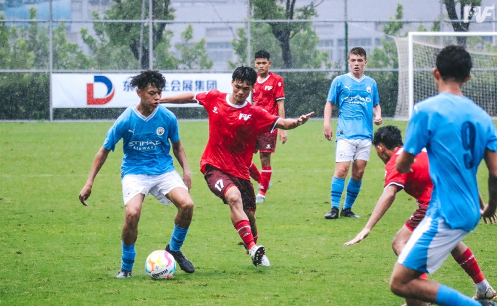 HLV Trung Quốc thở dài khi chứng kiến đội bóng U16 của Việt Nam đánh bại cả Man City lẫn Porto - Ảnh 2.