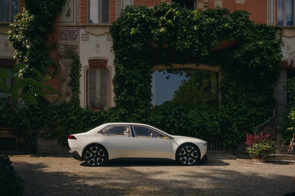 ‘Bản nháp’ BMW 3-Series ra mắt: Thiết kế như xe tương lai, nhìn đâu cũng thấy màn hình - Ảnh 10.