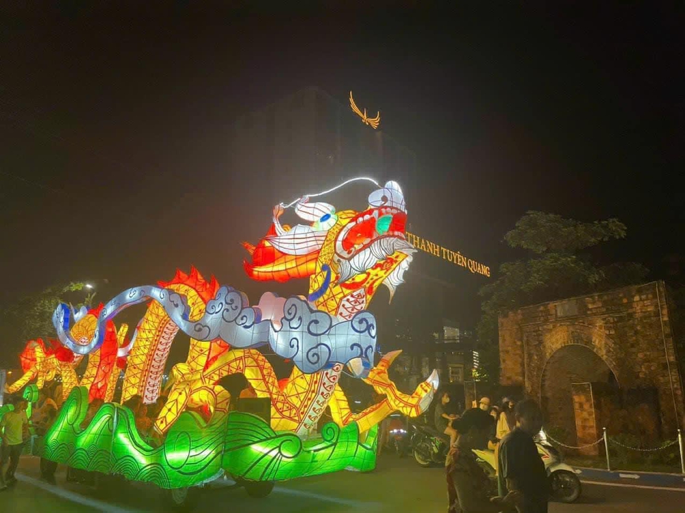 3 địa điểm tổ chức lễ hội Trung thu lớn nhất nhì Việt Nam, có nơi từng được xác lập kỷ lục phù hợp gia đình tìm tới - Ảnh 3.