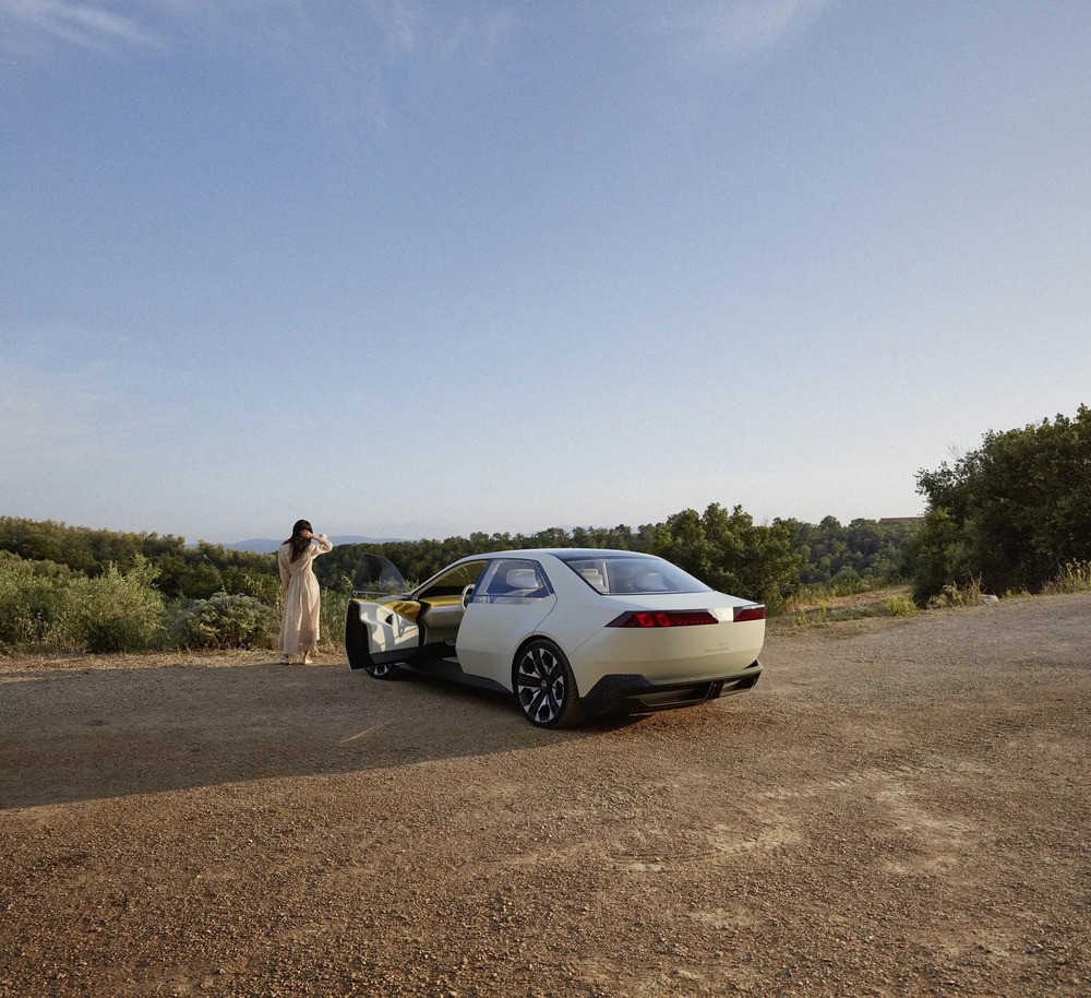 ‘Bản nháp’ BMW 3-Series ra mắt: Thiết kế như xe tương lai, nhìn đâu cũng thấy màn hình - Ảnh 8.