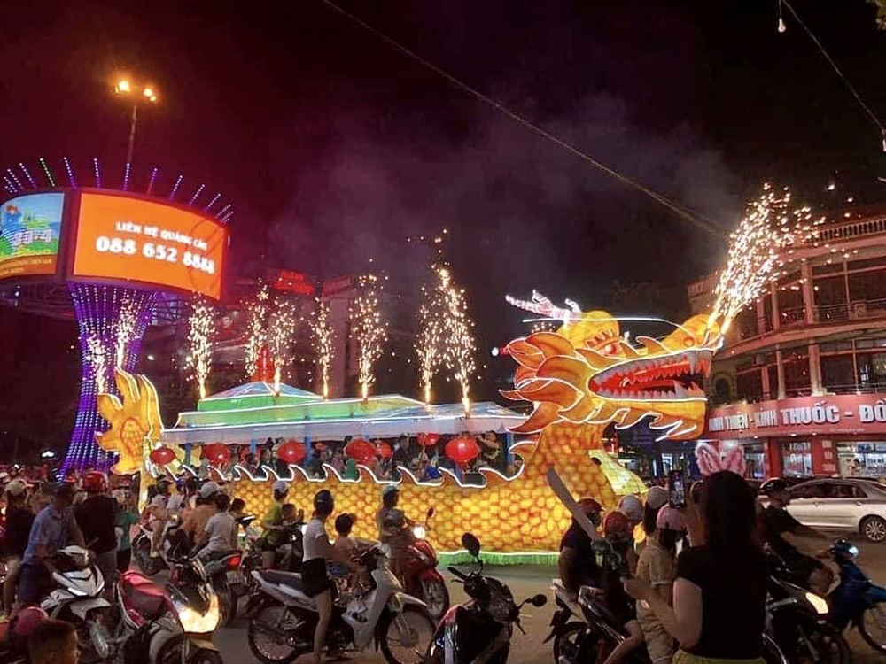 3 địa điểm tổ chức lễ hội Trung thu lớn nhất nhì Việt Nam, có nơi từng được xác lập kỷ lục phù hợp gia đình tìm tới - Ảnh 1.