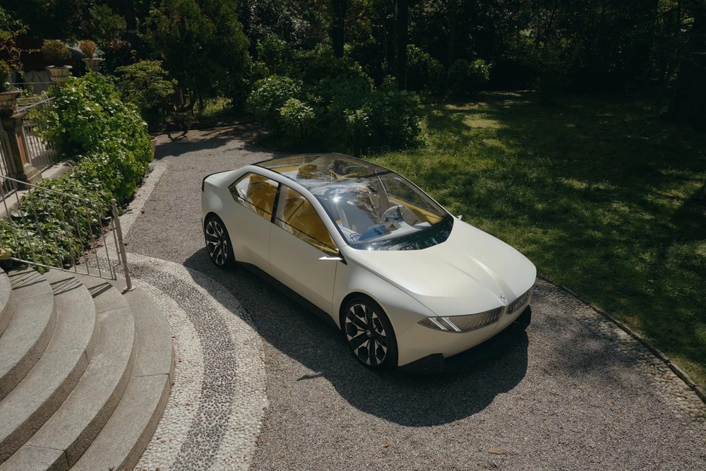 ‘Bản nháp’ BMW 3-Series ra mắt: Thiết kế như xe tương lai, nhìn đâu cũng thấy màn hình - Ảnh 1.