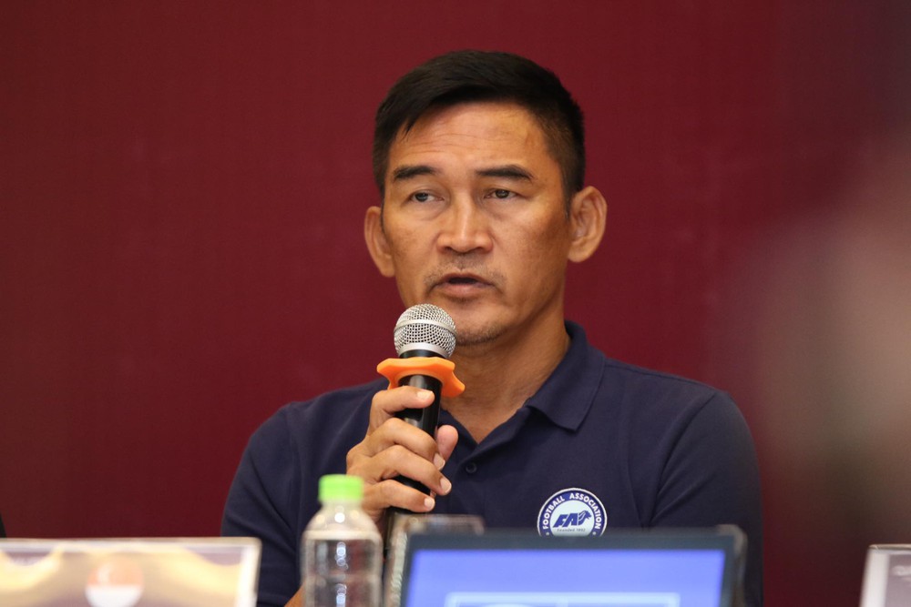 HLV Troussier lý giải giáo án kỳ lạ, U23 Guam tự tin đấu U23 Việt Nam vì có nhiều cầu thủ từ Mỹ - Ảnh 4.