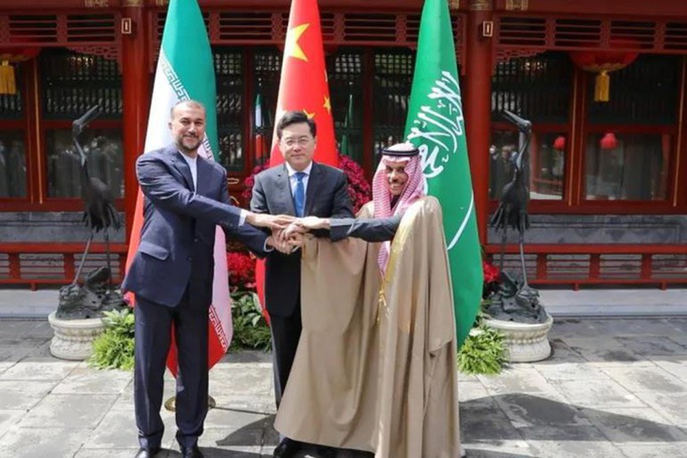 Hai đại kình địch Ả Rập Saudi và Iran phá băng hoàn toàn - Ảnh 1.