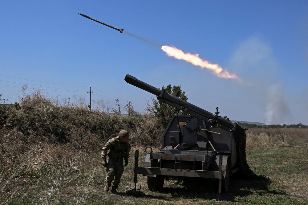 Ukraine tìm cách chọc thủng phòng tuyến thứ hai, Nga tăng cường đối phó - Ảnh 1.