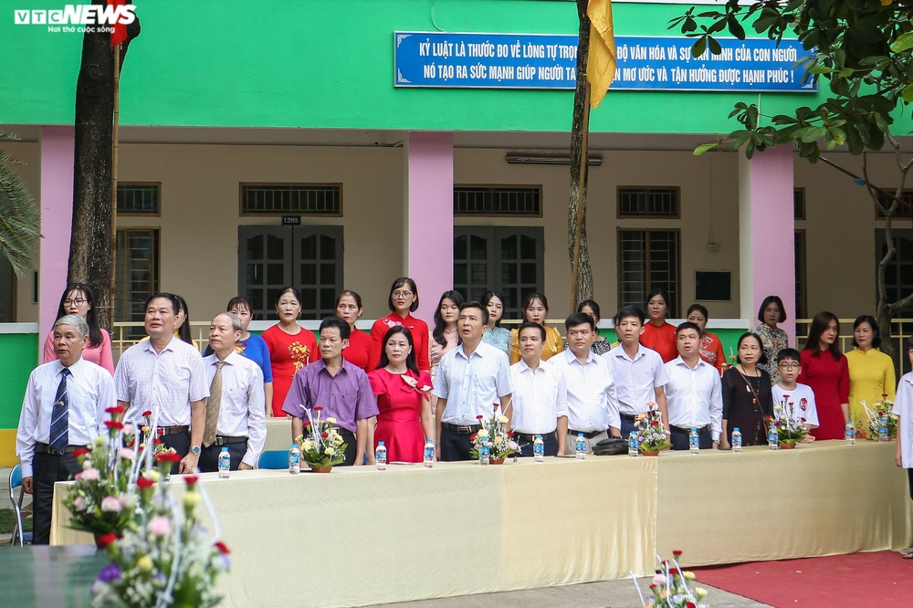 Ngôi trường độc nhất, vô nhị: Học sinh không dùng điện thoại, 2 tháng mới về nhà - Ảnh 4.