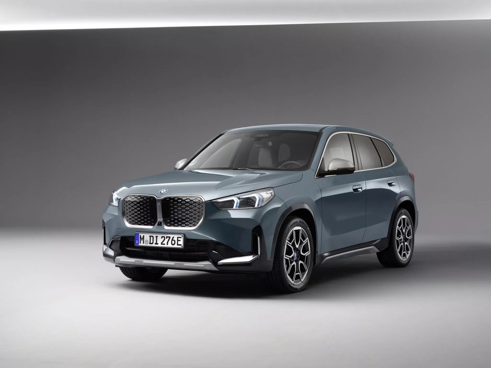 BMW iX1 thêm bản giá rẻ quy đổi hơn 1,2 tỷ đồng: Mạnh hơn 200 mã lực, chạy 475km/sạc, sáng cửa về Việt Nam - Ảnh 1.