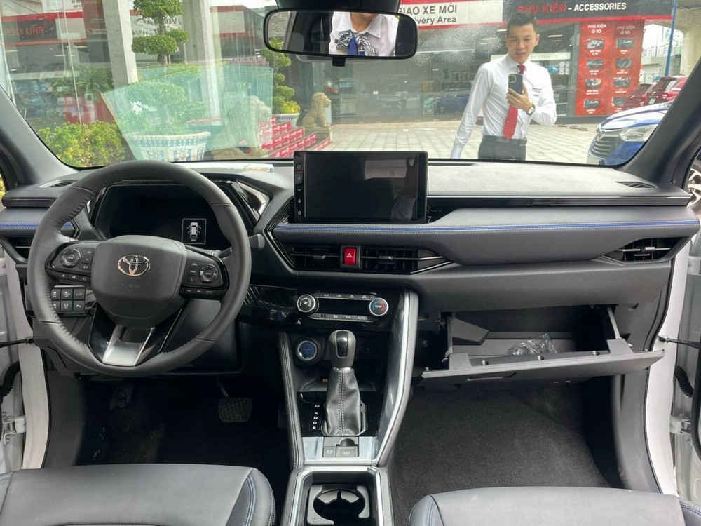 Mới ra mắt 2 tháng, mẫu SUV đô thị từ Toyota đã thành vua phân khúc ở Indonesia, sắp về Việt Nam đấu Hyundai Creta, Kia Seltos - Ảnh 4.