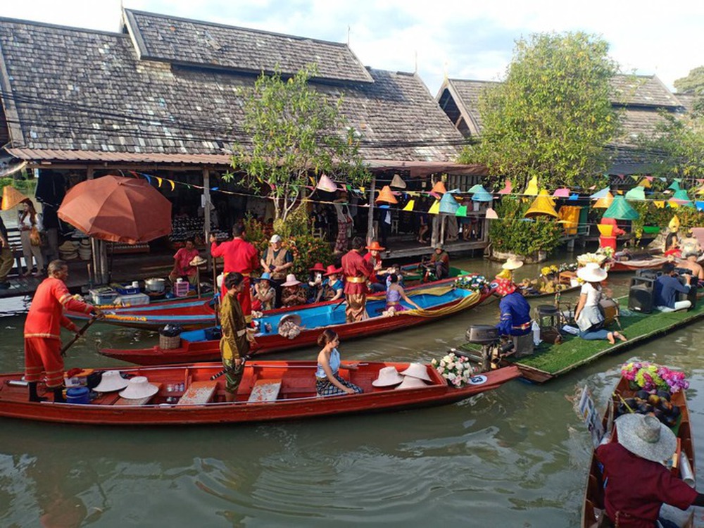 Chợ nổi Pattaya - điểm du lịch nổi tiếng Thái Lan bị bà hỏa thiêu rụi - Ảnh 10.