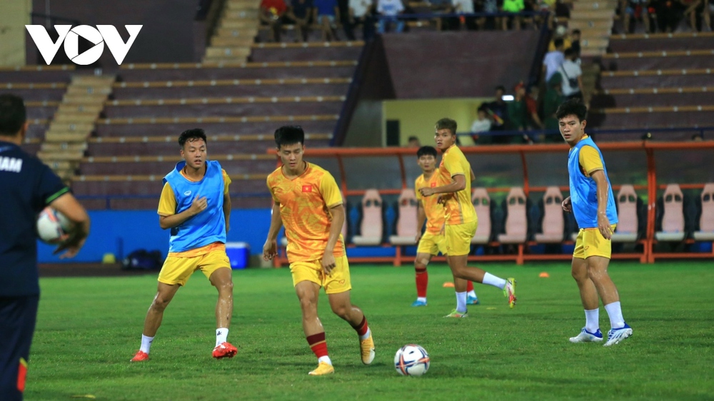 TRỰC TIẾP U23 Việt Nam 0-0 U23 Yemen: Trận đấu bắt đầu - Ảnh 1. TRỰC TIẾP U23 Việt Nam 0-0 U23 Yemen: Trận đấu bắt đầu - Ảnh 1.
