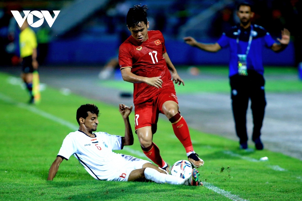 TRỰC TIẾP U23 Việt Nam 0-0 U23 Yemen: Thế trận giằng co - Ảnh 1. TRỰC TIẾP U23 Việt Nam 0-0 U23 Yemen: Thế trận giằng co - Ảnh 1.