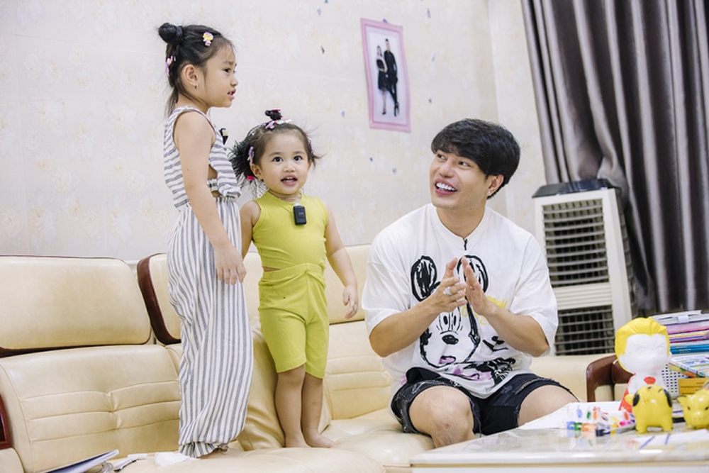 Góc khuất ít người biết của Lê Dương Bảo Lâm - Ảnh 2.