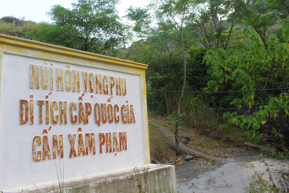Huyền thoại Hòn vọng phu - nơi người phụ nữ hóa đá chờ chồng nghìn năm - Ảnh 3. Huyền thoại Hòn vọng phu - nơi người phụ nữ hóa đá chờ chồng nghìn năm - Ảnh 3.