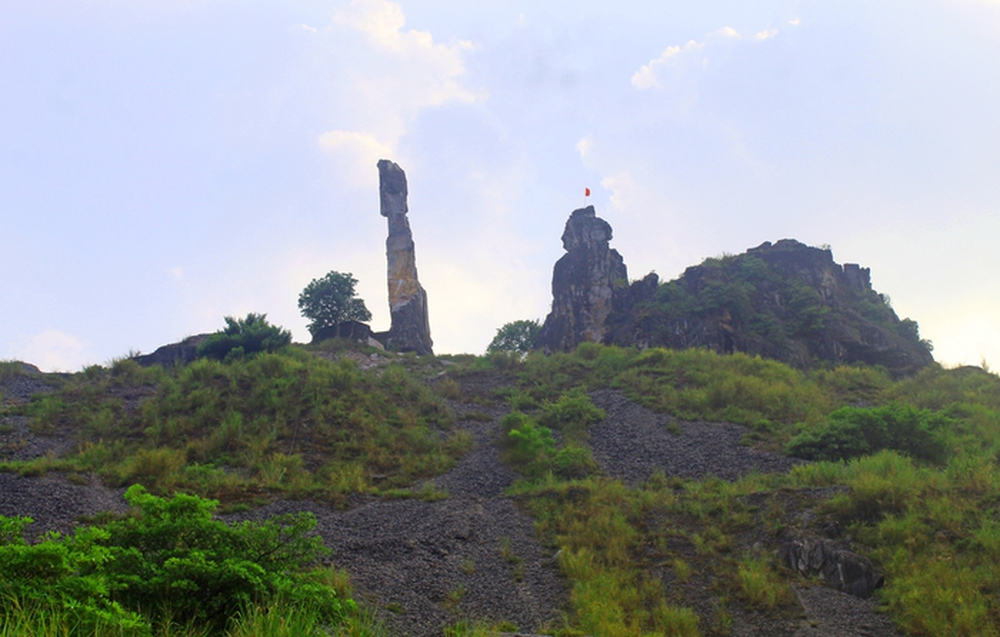 Huyền thoại Hòn vọng phu - nơi người phụ nữ hóa đá chờ chồng nghìn năm - Ảnh 2.