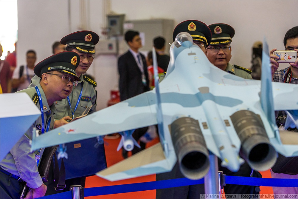ẢNH: Trung Quốc khoe vũ khí gì tại triển lãm hàng không Chu Hải? - Ảnh 16.