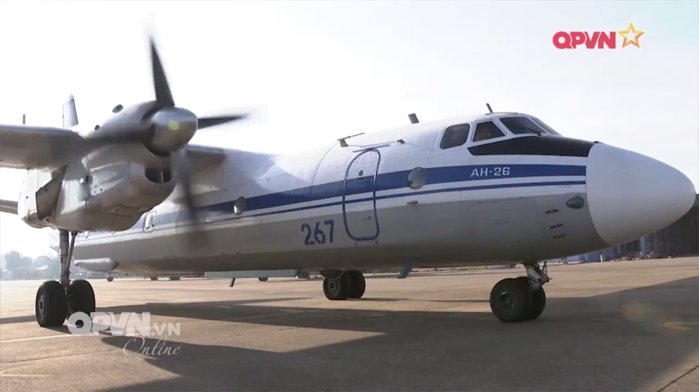 An-26 và vai trò Sở chỉ huy trên không của Việt Nam - Ảnh 3.