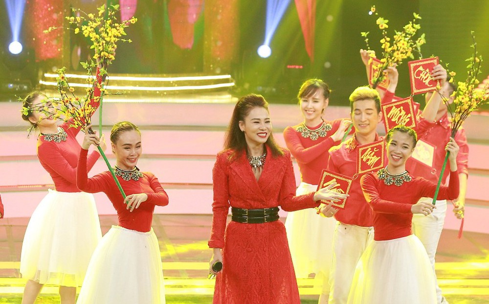 Trường Giang bị Thu Minh trách ăn mặc xem thường khán giả - Ảnh 1.