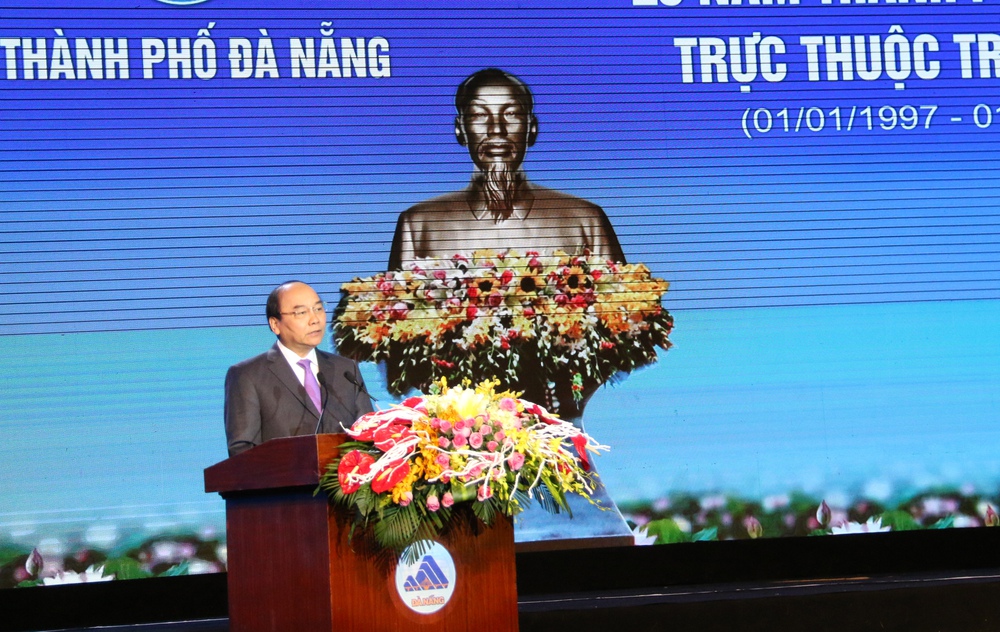 Thủ tướng: Đà Nẵng đừng bằng lòng so các chỉ số với các thành phố trong nước - Ảnh 1.