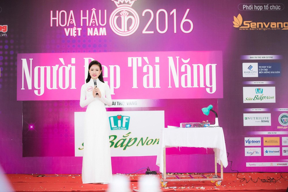 Phần thi tài năng đặc biệt của thí sinh Hoa hậu Việt Nam 2016 - Ảnh 1.