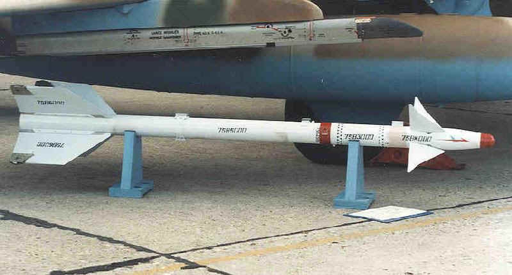 Việt Nam tận dụng tên lửa R-13M của MiG-21 để chế tạo hệ thống phòng không tầm ngắn - Ảnh 1.