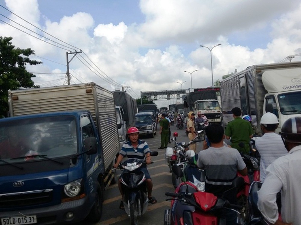 TP.HCM: Trích xuất camera truy tìm tài xế ô tô cán chết nữ sinh viên đại học - Ảnh 2.