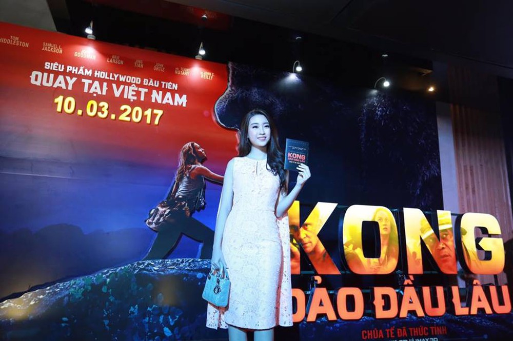 Hoa hậu Mỹ Linh và Á hậu Thanh Tú đẹp nổi bật trong buổi ra mắt phim Kong: Đảo đầu lâu - Ảnh 1.