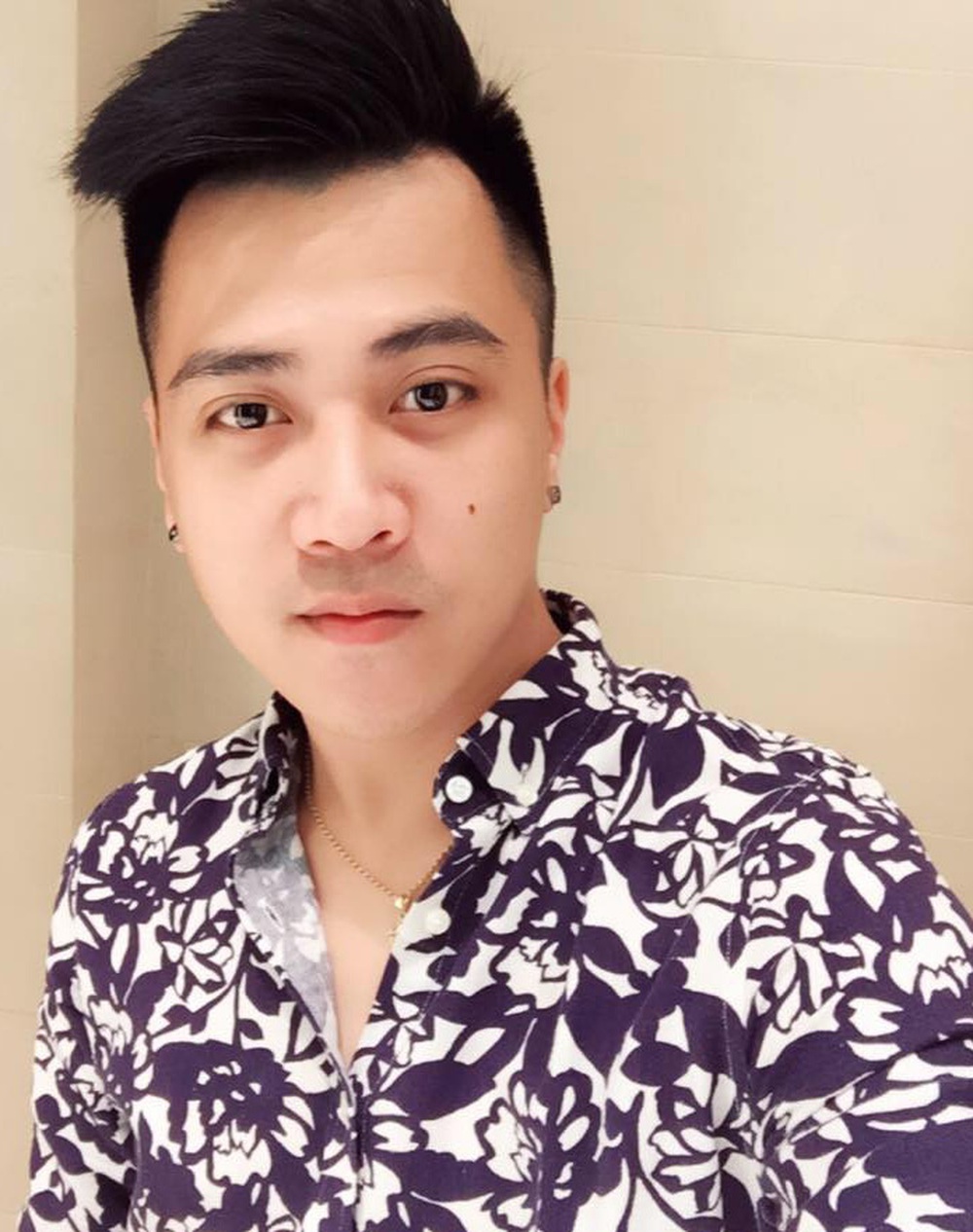 Chàng thợ xăm nổi tiếng Sài Gòn và câu chuyện đầy nước mắt về 3 hình xăm khi 16 tuổi - Ảnh 1.