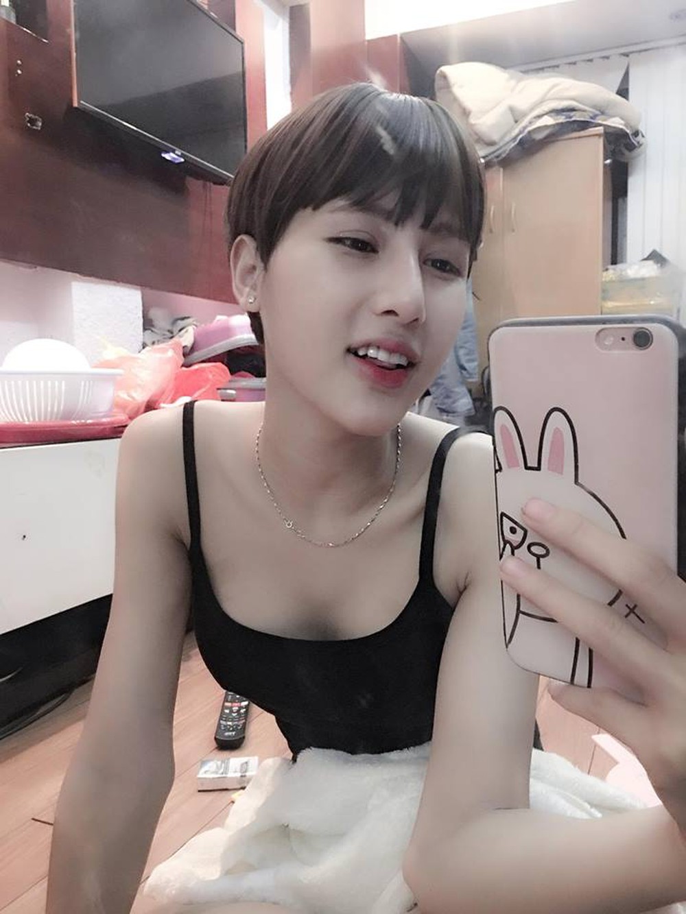 Cuộc sống hiện tại của hot girl chuyển giới đẹp nhất Việt Nam - Ảnh 4.