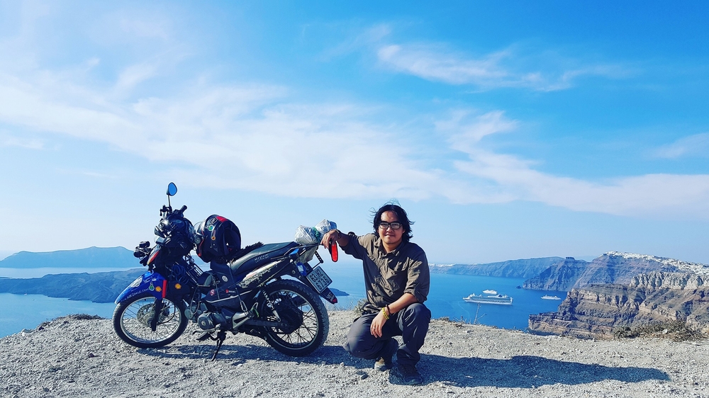 Chàng trai phượt bằng xe máy từ Việt Nam, vượt 20 nghìn km qua 23 quốc gia trong 150 ngày - Ảnh 19.