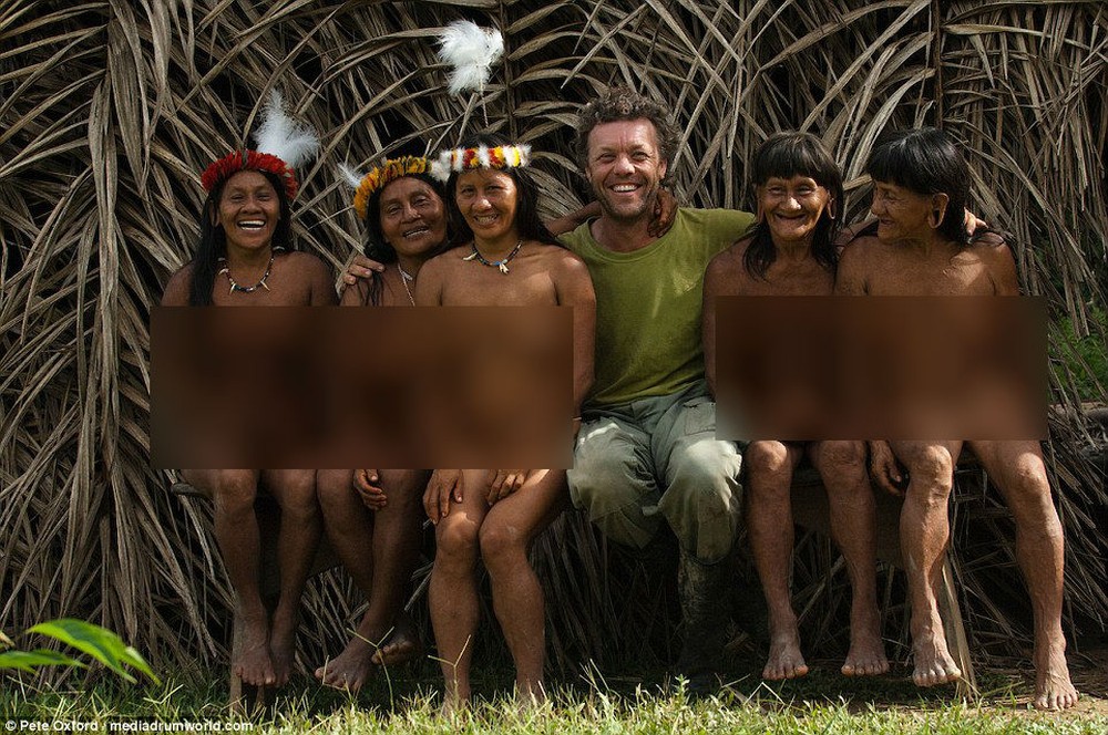 Cuộc sống của bộ lạc săn khỉ ở Amazone - Ảnh 4.