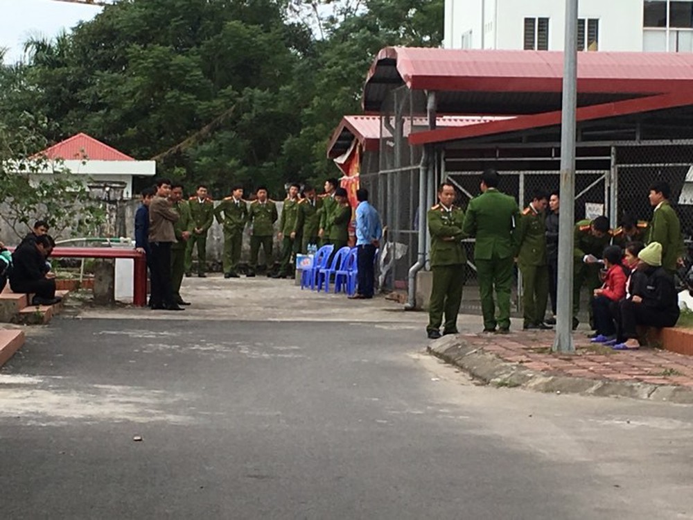 4 trẻ tử vong ở Bệnh viện Sản Nhi Bắc Ninh: Bố mẹ chưa một lần được nhìn mặt con - Ảnh 1.