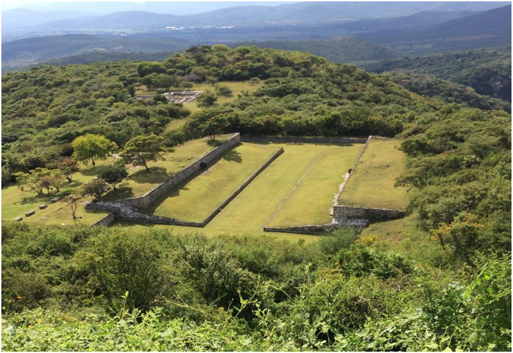 Bí mật thành phố cổ bị bỏ hoang hàng nghìn năm của người Maya và Aztec - Ảnh 3.