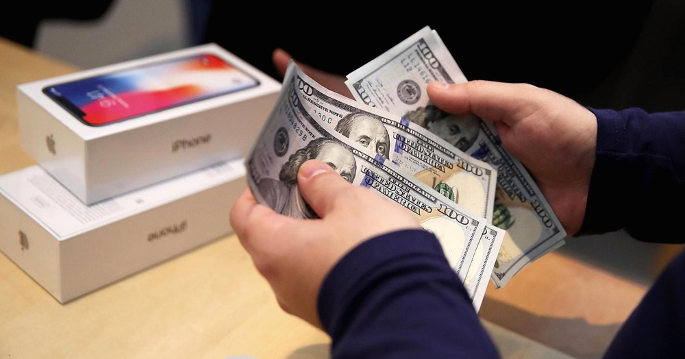 Bitcoin lên 18.000 USD, biết mua sắm gì cho hết số tiền đó đây? - Ảnh 3.
